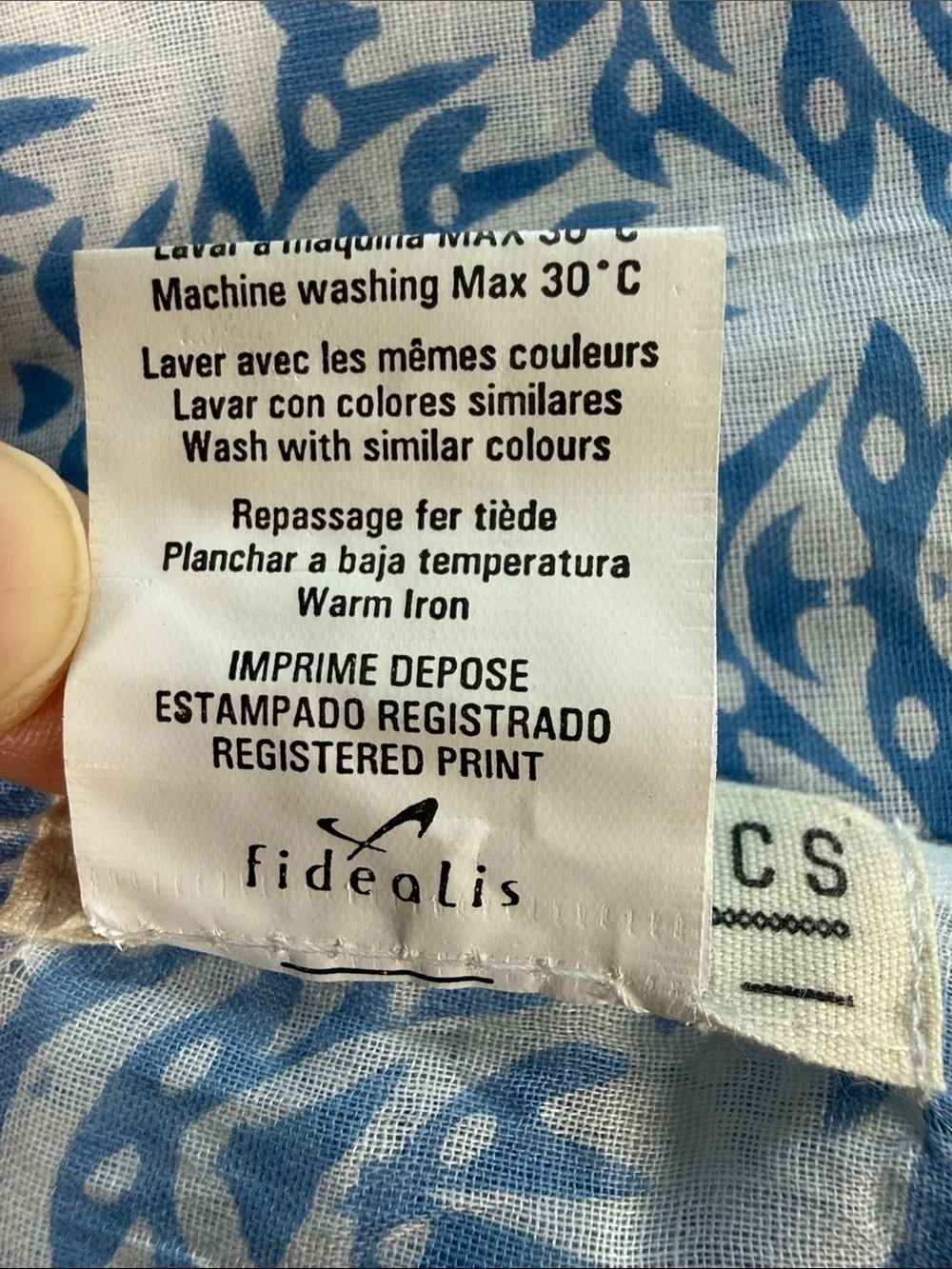 Lara Ethnics blue and white printed cotton scarf made in India